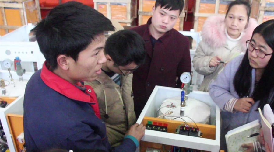 黄瓜成视频人APP车间