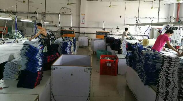 服装厂使用黄瓜成视频人APP蒸汽发生器