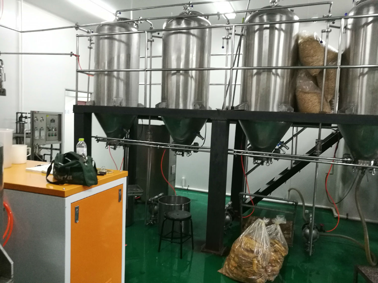 化工行业提纯和印染都可以使用黄瓜视频黄色下载进行辅助加工生产