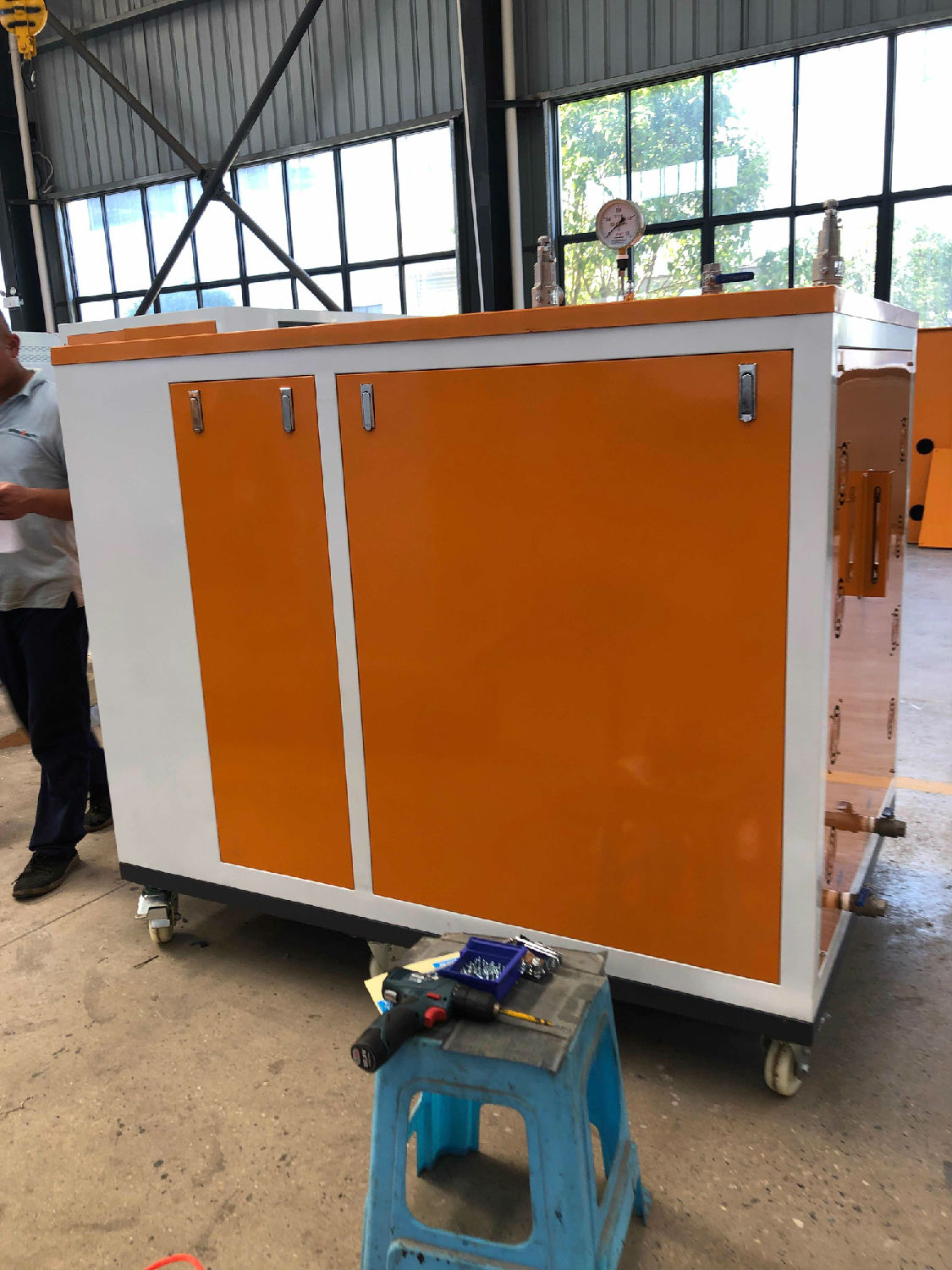 定制PLC实验研究蒸汽发生器发往河北！