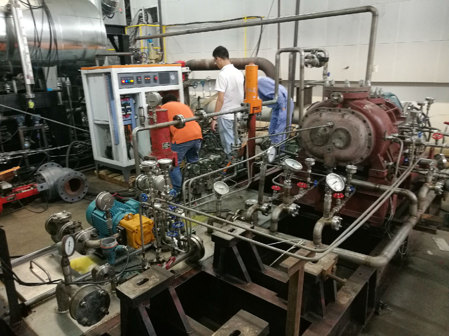 实验课程紧张如何满足自动化需求?使用定制全自动高温高压蒸汽发生器 实验课程紧张如何满足自动化需求?使用定制全自动高温高压蒸汽发生器