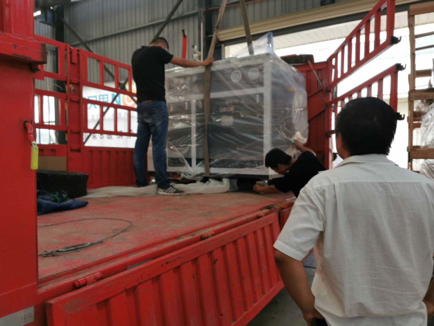 正在吊装酿酒黄瓜视频黄色下载上车