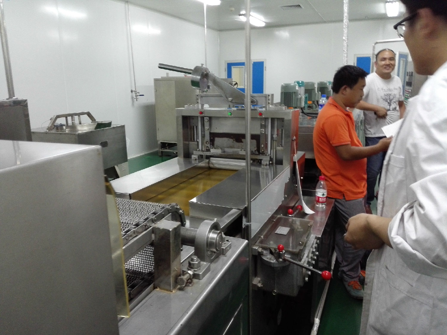 蒸汽洁净，环保节能使用山东医疗制药洁净电蒸汽发生器