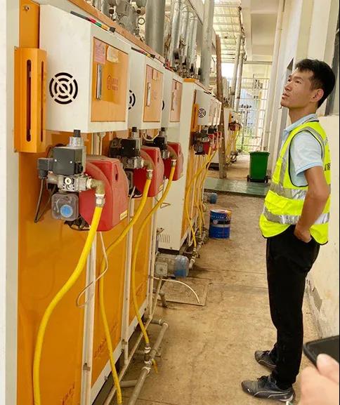 黄瓜成视频人APP售后流动车湖北行 黄瓜成视频人APP售后流动车湖北行