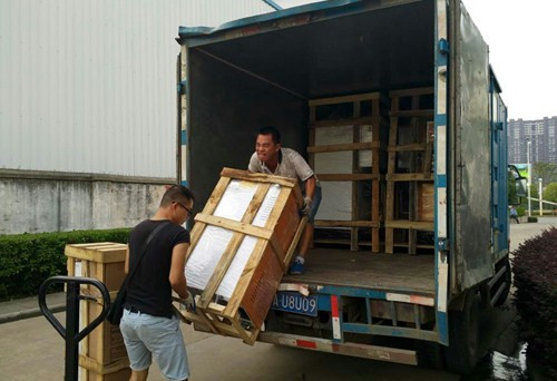 黄瓜成视频人APP江苏蒸汽发生器客户许先生订购的烘培专用蒸汽发生器已出厂