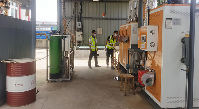 如何实现分段控制蒸汽发生器融化工业蜡原料？方法有两种